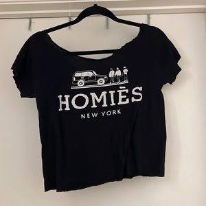 chola grunge. destroyed crop tee. black.
